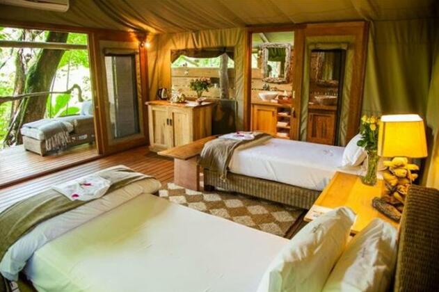Summerfields Rose Retreat and Spa - Photo4