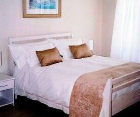 H & A Guest Houses Hermanus - Photo2