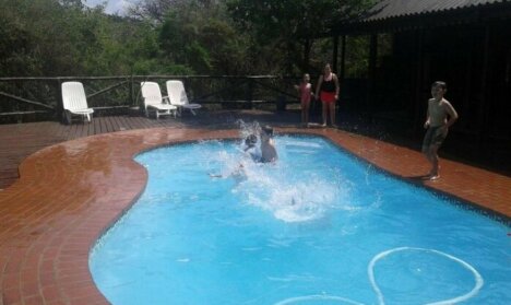 Isinkwe Safaris Bush Camp