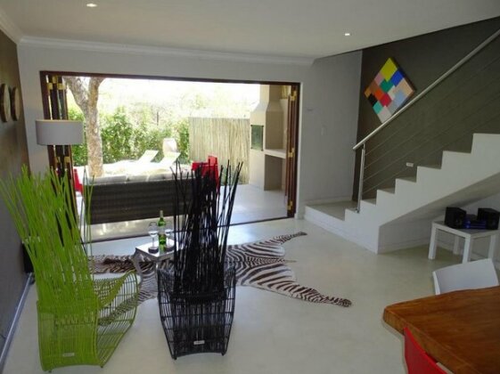 BushGlam Luxury Holiday Home - Photo4