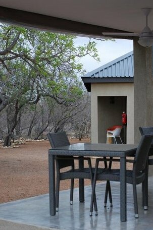 The Baobab Bush Lodge - Photo3