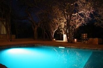 Warthog Rest Private Lodge - Photo2