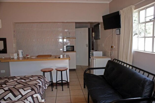 Overnight Accommodation in Howick - Photo4