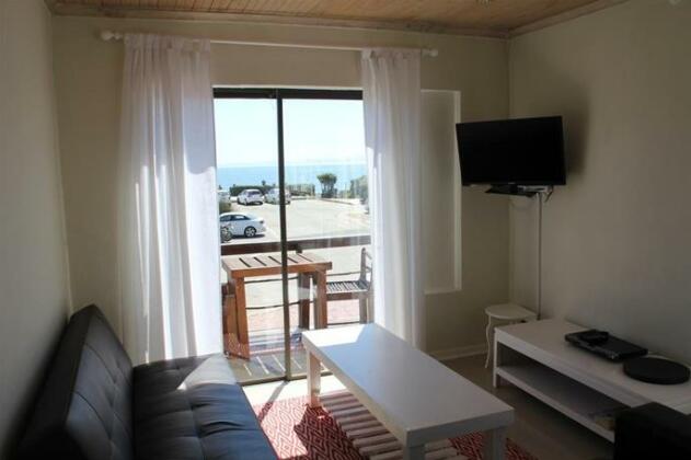Bungalow Apartments - Photo3
