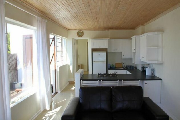 Bungalow Apartments - Photo5