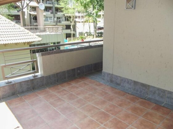 77 Grayston Drive - Photo4
