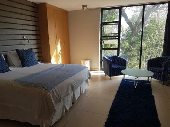 BluSwan Guesthouse - Photo5
