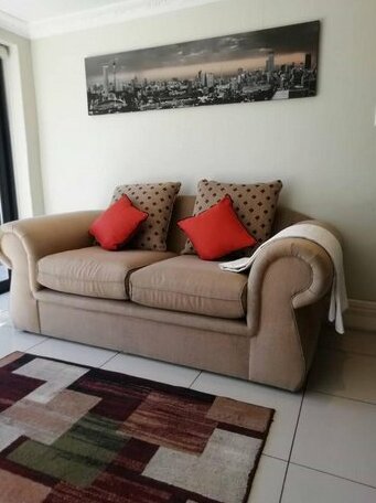 Bright and Beautiful Johannesburg - Photo4