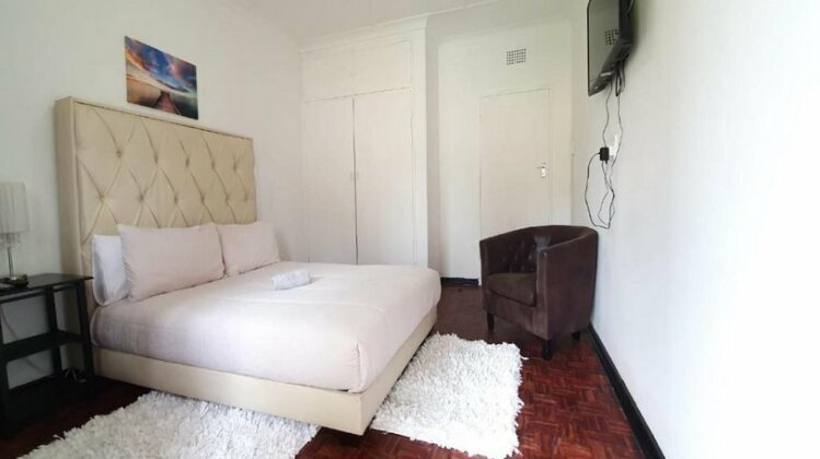 Evelyn Place - Photo3