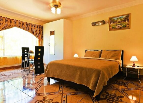 Golden Gate Guest House - Photo2