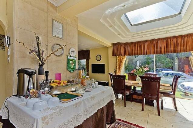 Janana Guesthouse & Conference Venue - Photo2