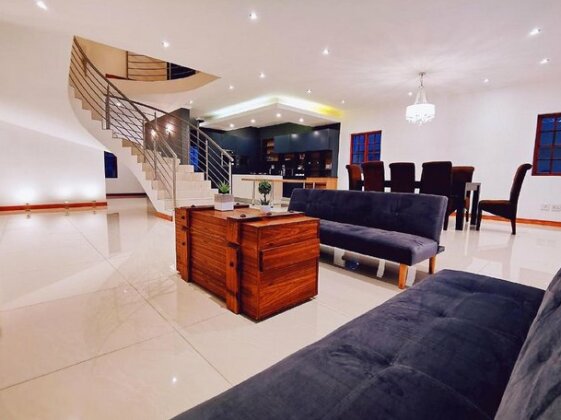 Luxurious Suite in Brand New Thatch Villa - Photo2