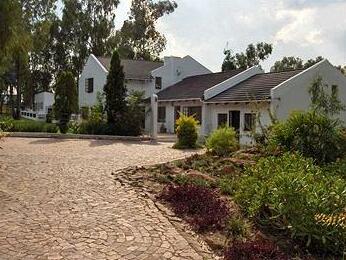 Seed and Oak Guesthouse Johannesburg - Photo3