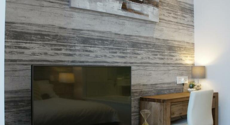 Studio ApartementSandton Skye - Photo2