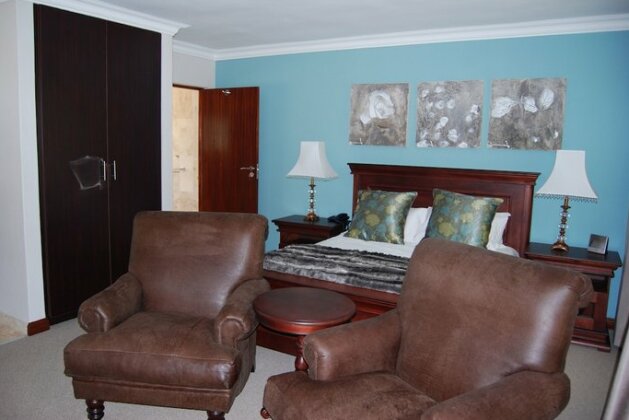 Sunninghill Guest Lodges - Photo5