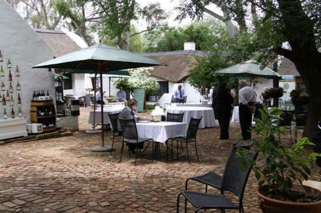 The Hertford Country Hotel Johannesburg - Photo2