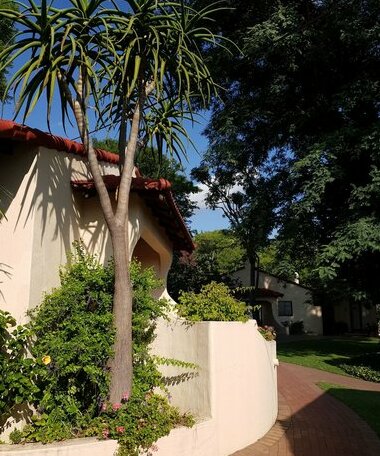 Villa Botanica Guest House - Photo2