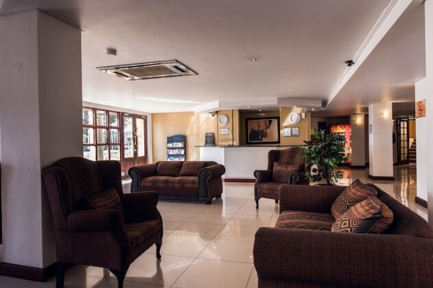 Airport Inn Executive Suites - Photo3