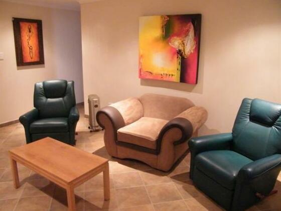 Airport Lodge Guest House - Photo3