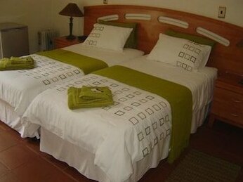 Airport Modjadji Guesthouse - Photo3