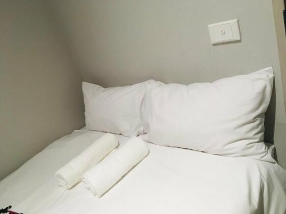 Comfortable Newly Furnished Unit - Photo4