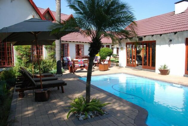 Journey's Inn Africa Guest Lodge - Photo2