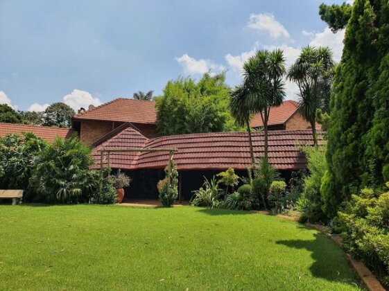 Mannah Guest Lodge - Photo2