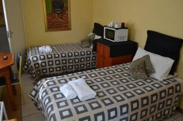 Willow Tree Guest House - Photo3