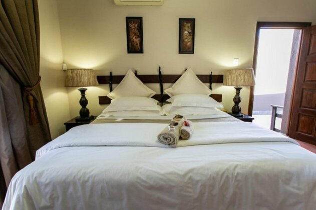 Royl Court Guesthouse - Photo4