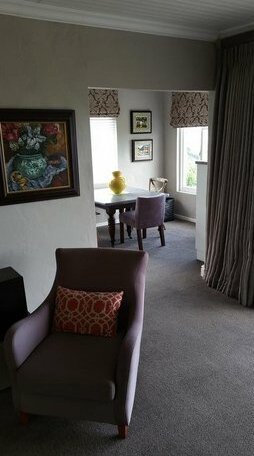 Grey Gables - Photo4