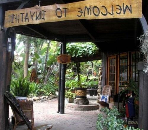 Inyathi Guest Lodge - Photo2