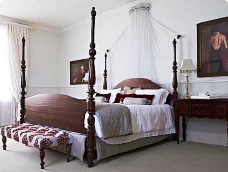 Parkes Manor - Photo5