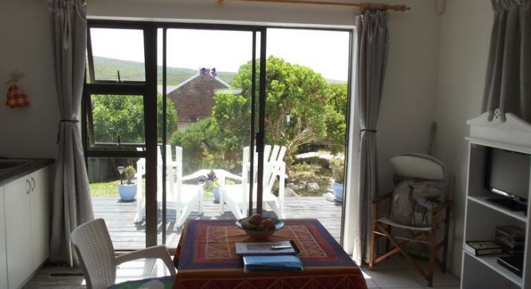 South of Africa Self Catering Guest Cottage - Photo2