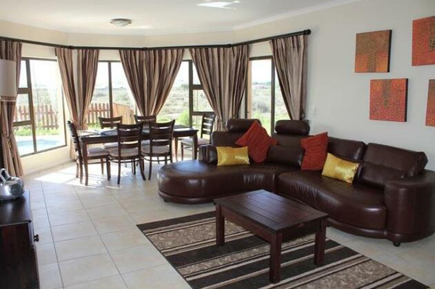 Shamrock Holiday Home Langebaan - Photo3