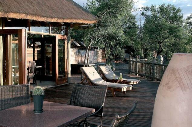 Etali Safari Lodge - Photo3
