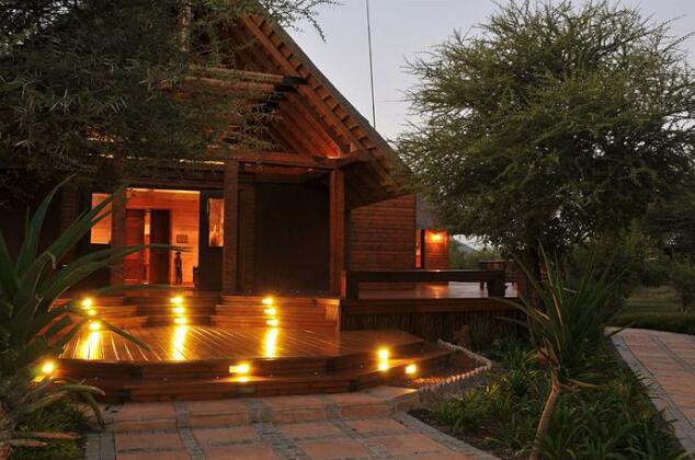 Tau Game Lodge - Photo4