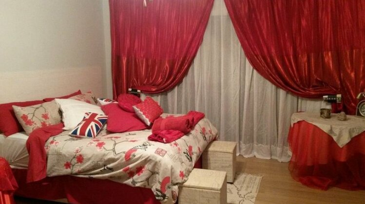Annie's Castle - Photo2