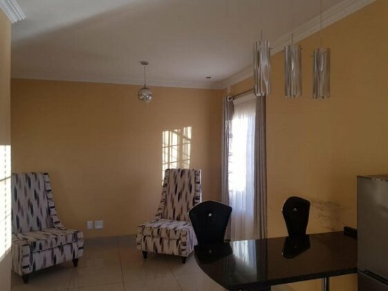 Booth Suite Hotel Mafikeng - Photo5