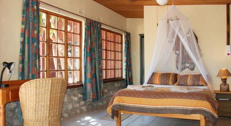 Kosi Moon Bed and Breakfast - Photo4