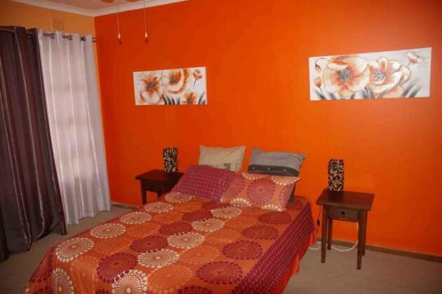 Vuyanis Place 3 - Photo4