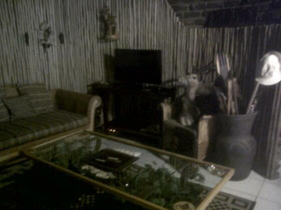Boshoffshoop Bush House - Photo2