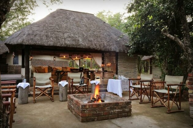 Tusk Bush Lodge - Photo2