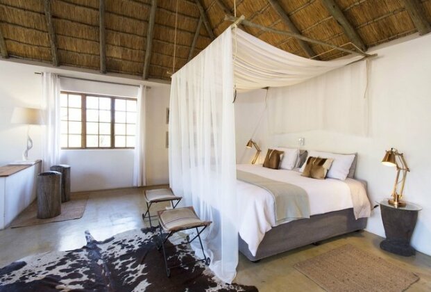 Tusk Bush Lodge - Photo5