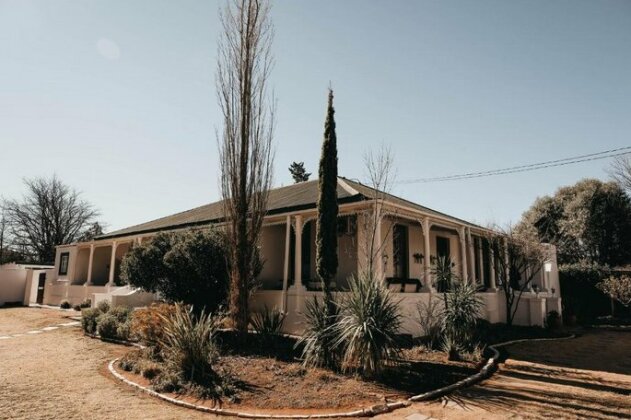 Karoo Ouberg Guest Lodge