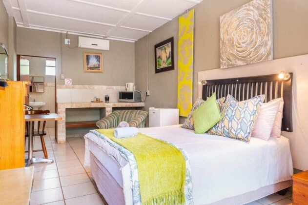Biweda Nguni Lodge and B&B - Photo4
