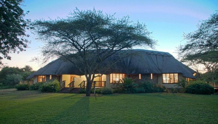 Rhino River Lodge - Photo2