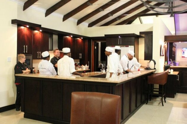 Zimbi Lodge - Photo3