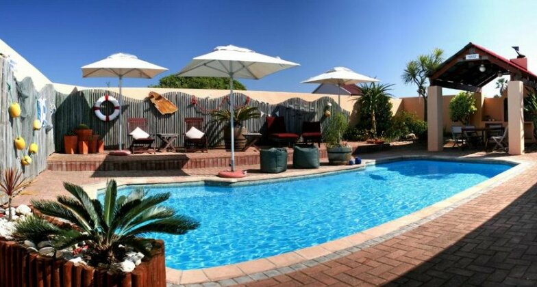 Avenues Guesthouse - Photo2