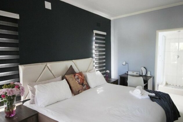 2 On Zk Matthews Guesthouse - Photo2