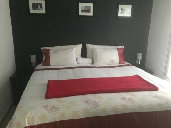2 On Zk Matthews Guesthouse - Photo5